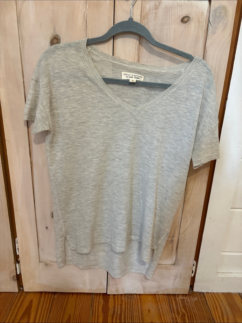 Nili Lotan Heather Light Gray V-Neck Short Sleeve Tee